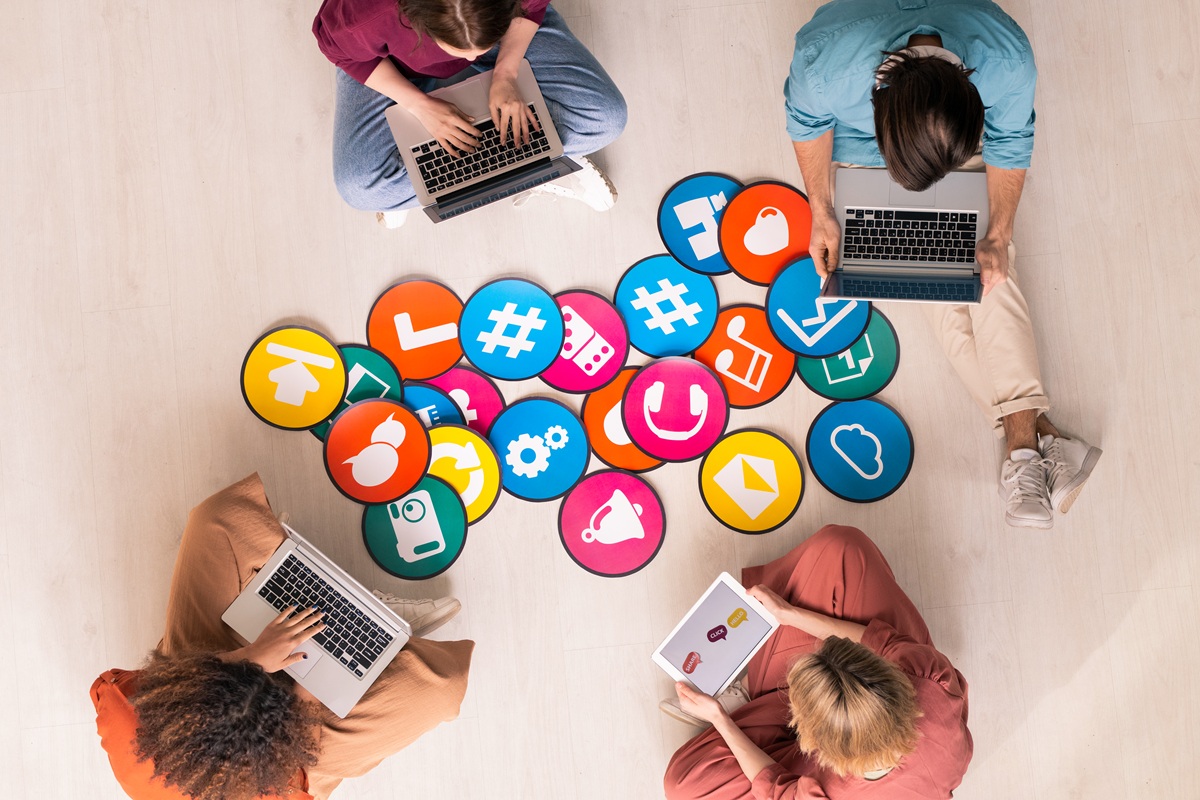 how social media marketing helps small businesses compete